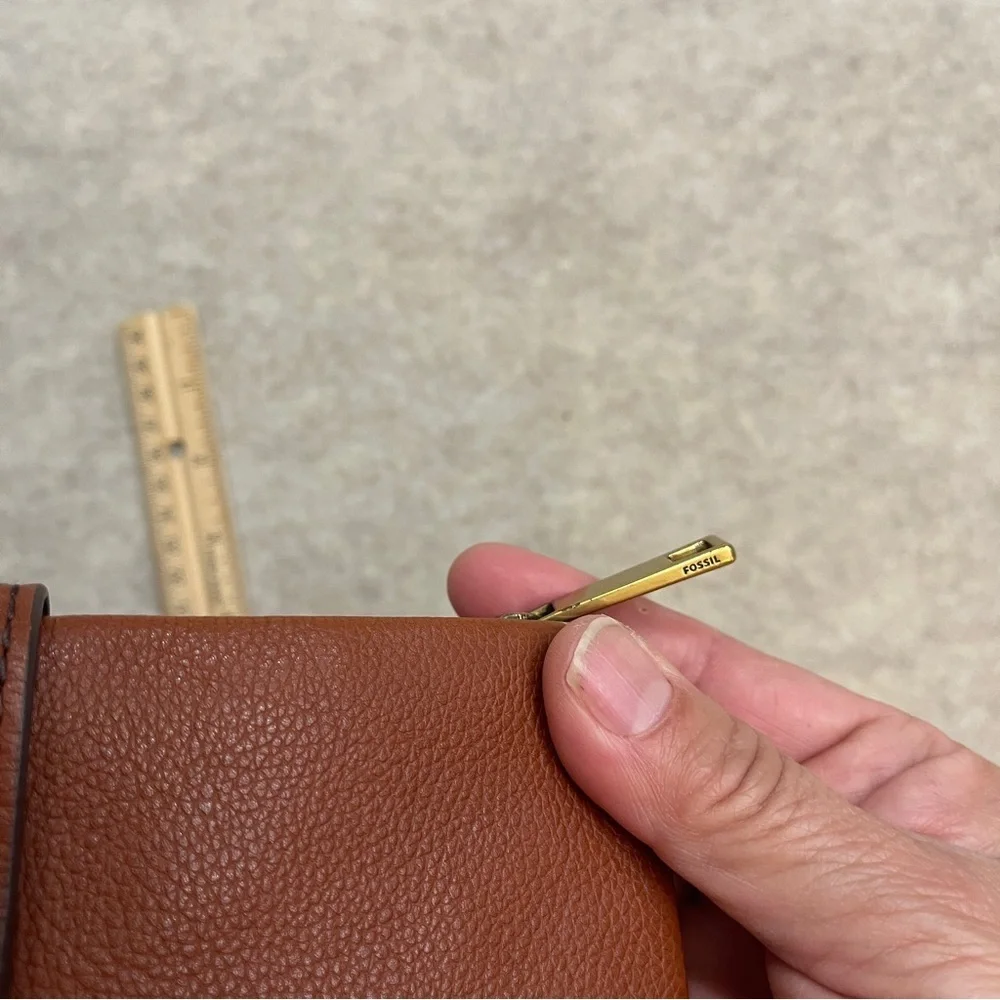 Fossil Lainie Multifunction Brown Pebbled Leather Long Wallet